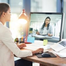 online Interviews mit potentiellen zukünftigen Mitarbeiter im Pflegebereich
